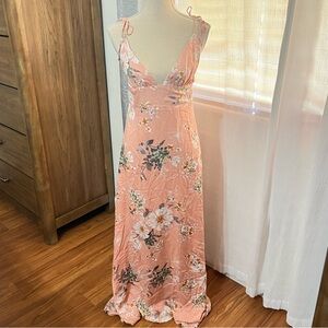 Boho Chic Floral Maxi Dress - Perfect for Summer!